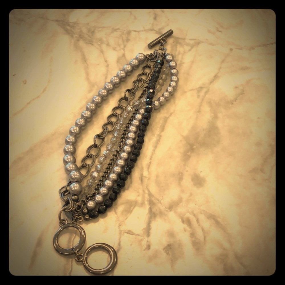 Silver and black tones bracelet